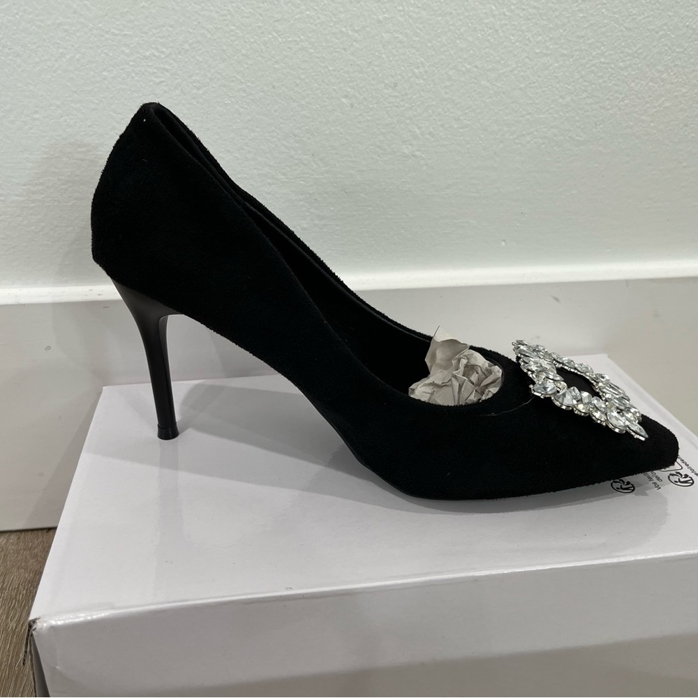 Elegant heels black velvet